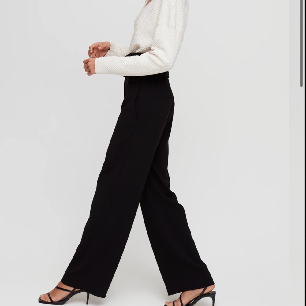 ARITZIA Babaton
Jermaine Pant excellent pre owner condition